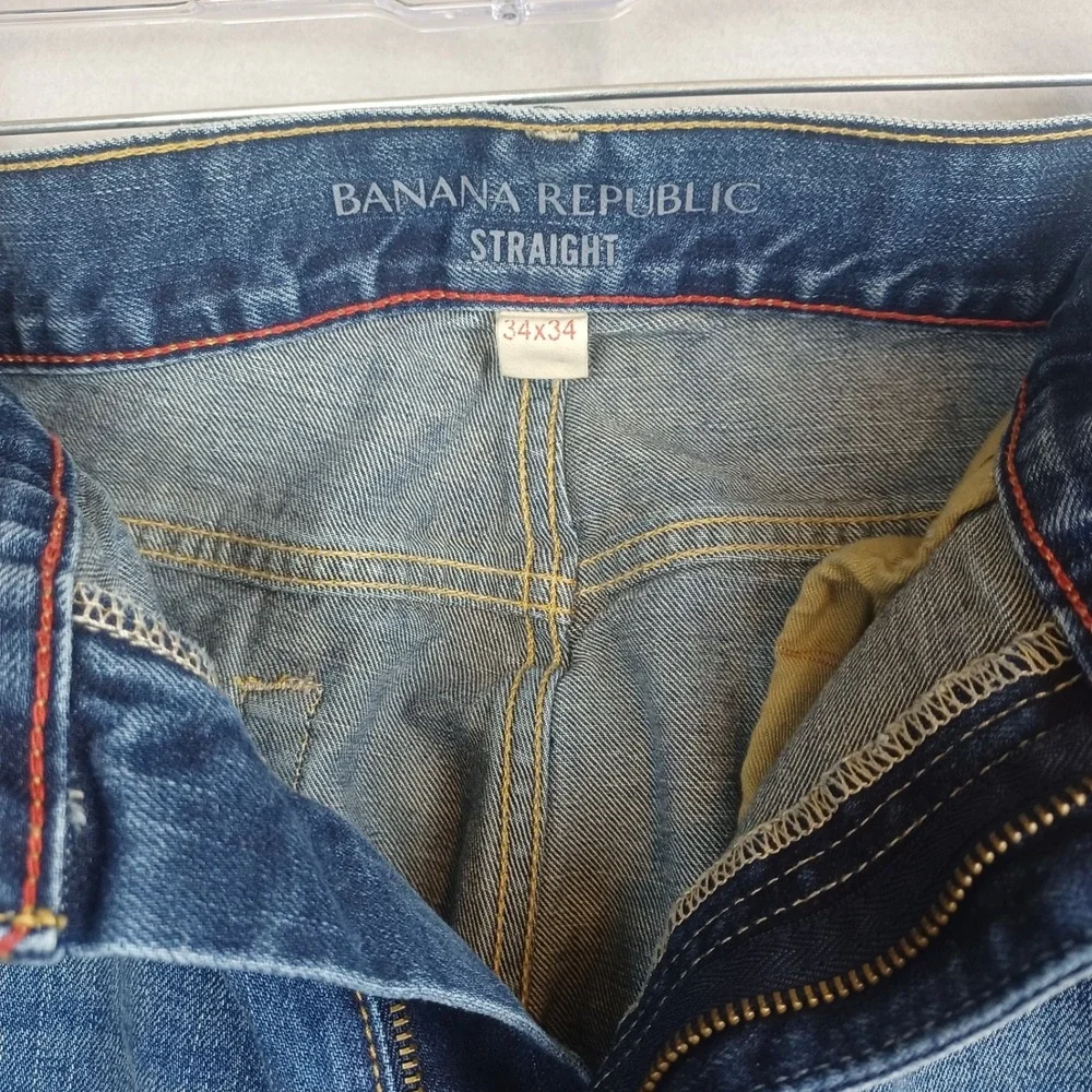 Banana Republic these banana